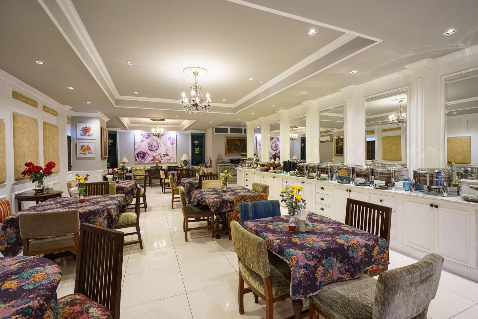 At Pingnakorn Nimman Hotel Чиангмай Екстериор снимка