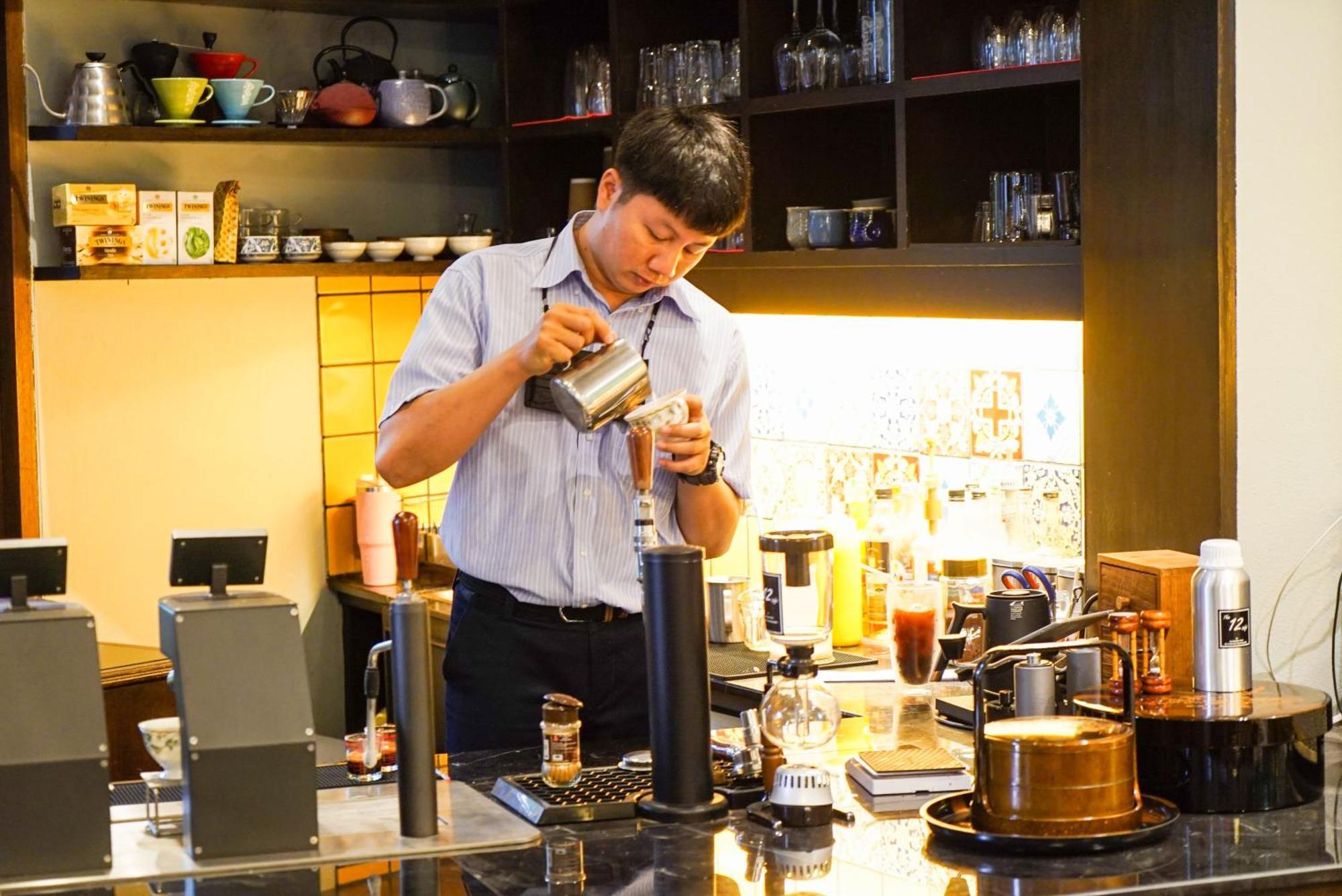 At Pingnakorn Nimman Hotel Чиангмай Екстериор снимка