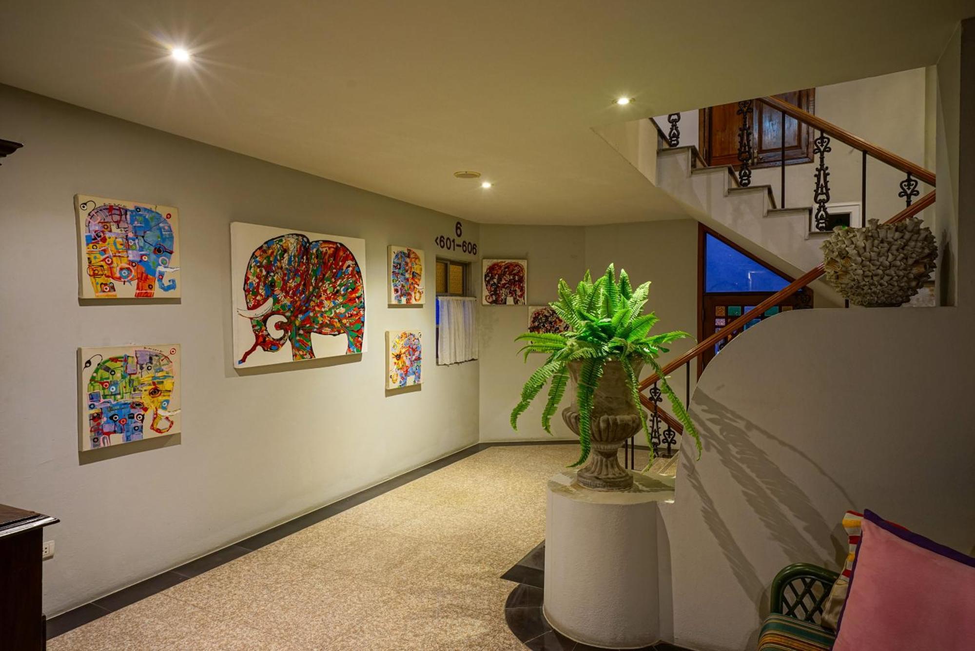 At Pingnakorn Nimman Hotel Чиангмай Екстериор снимка